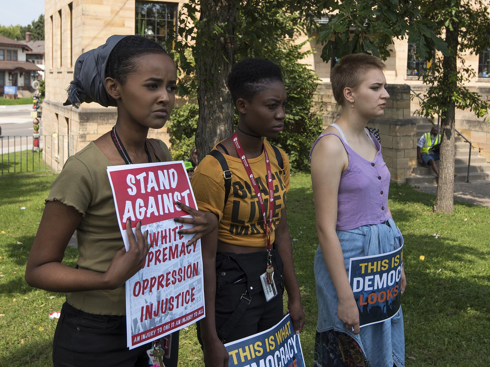 St. Paul, Minnesota September 3, 2017 About 100 people gathered in St. Paul to protest against systematic racism and state sanctioned police and corporate violence. Sponsored by: Twin Cities Coalition for Justice 4 Jamar, Communities United Against Police Brutality (CUAPB), Anti-War Committee, La Asamblea De Derechos Civiles, The New North, Black Lives Matter Minnesota, BlackLivesMatterTwinCities, Native Lives Matter, Blue Lies Matter, Black Saint Paul 2017-09-03 This is licensed under the Creative Commons Attribution License. Give attribution to: Fibonacci Blue